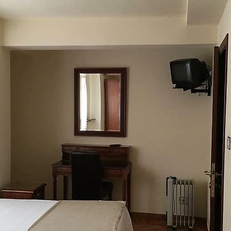 מאלפיקה Hostal-Pension Panchito מראה חיצוני תמונה