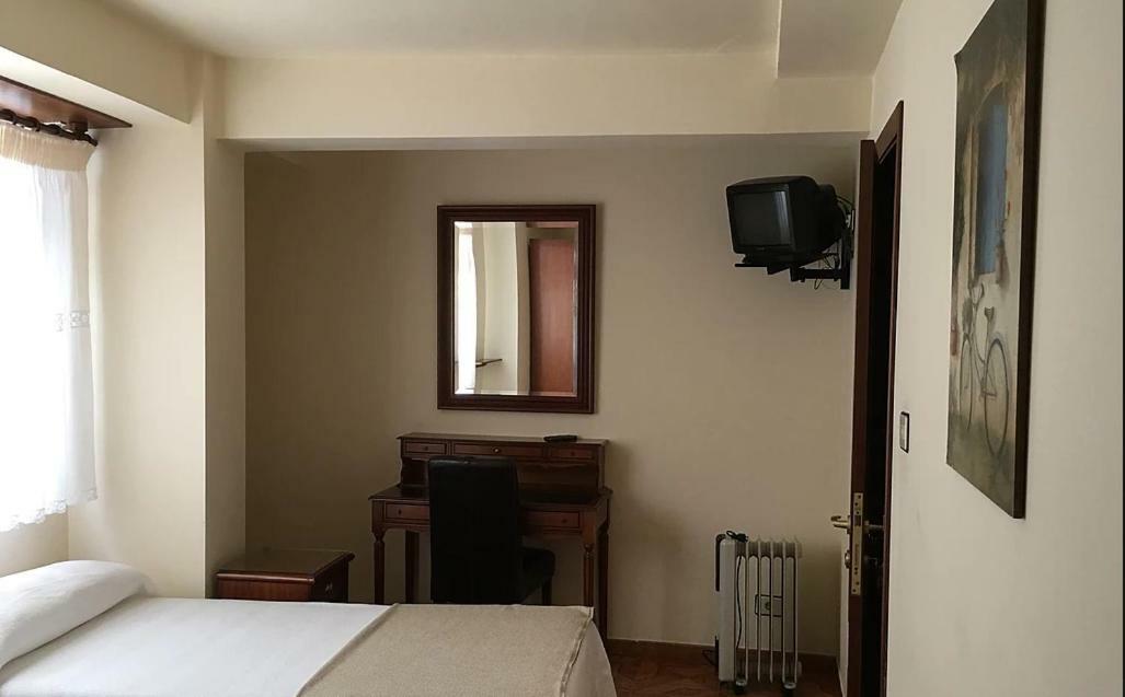 מאלפיקה Hostal-Pension Panchito מראה חיצוני תמונה